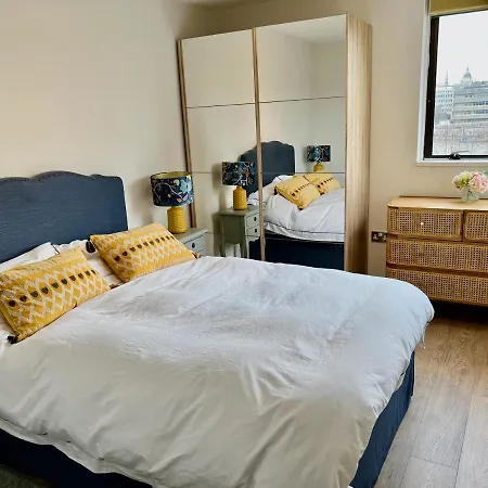 Thames Bankside River View City Apartment